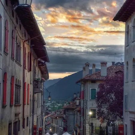 A Casa Di Checco Bed & Breakfast 4*